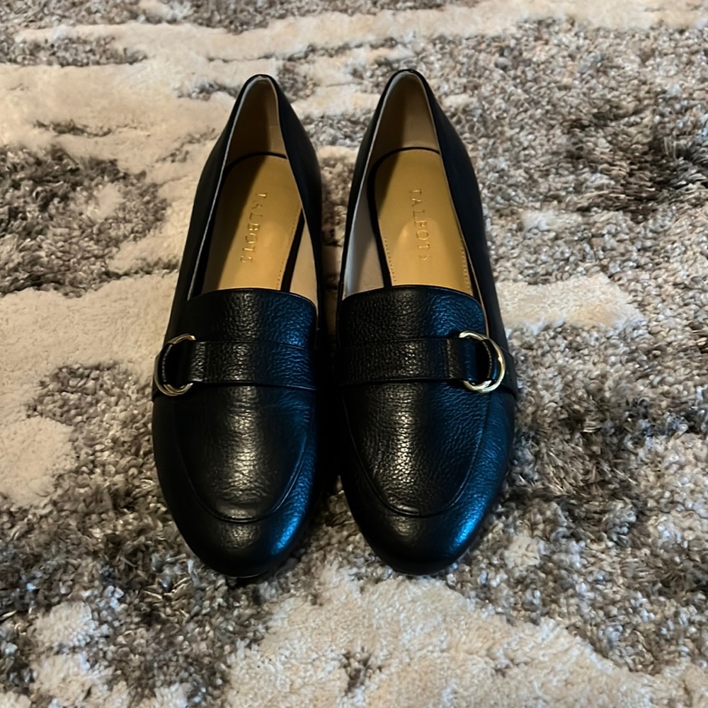 Flats loafers shoes